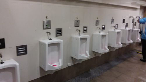 4-Star Toilet - Jurong East MRT Station (EW24)