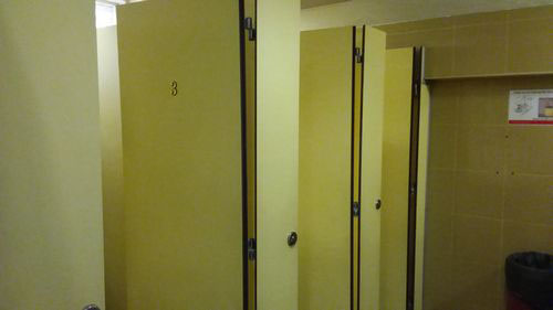 4-Star Toilet - Queenstown MRT Station (EW19)