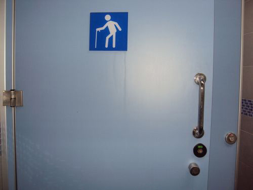 4-Star Toilet - Braddell MRT Station 