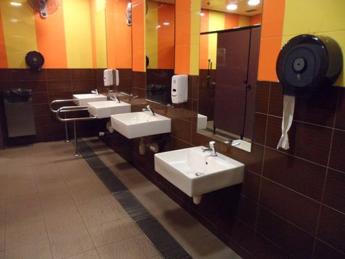 4-Star Toilet - Clark Quay MRT Station