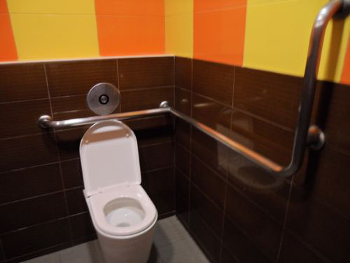 4-Star Toilet - Clark Quay MRT Station