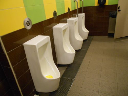 4-Star Toilet - Clark Quay MRT Station