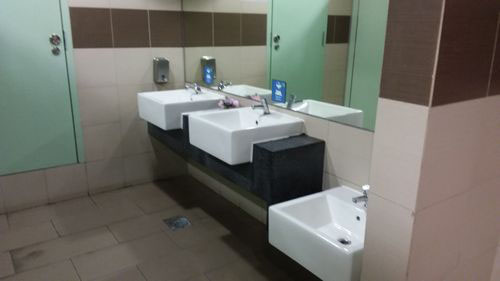 4-Star Toilet - Steven Road MRT Station (DT10)
