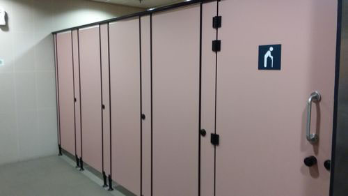 4-Star Toilet - Newton MRT Station (DT11)