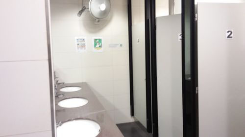 4-Star Toilet - Rochor MRT Stationn (DT13)