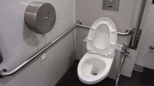 4-Star Toilet - Kaki Bukit MRT Station (DT28)