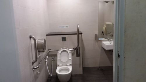 4-Star Toilet - Sixth Avenue MRT Station (DT7)