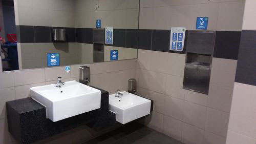 4-Star Toilet - Botanic Garden MRT Station (DT9)