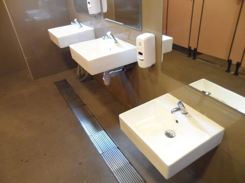 4-Star Toilet - Potong Pasir MRT Station (NE10)