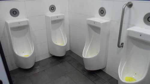 4-Star Toilet - Kovan MRT (NE13)