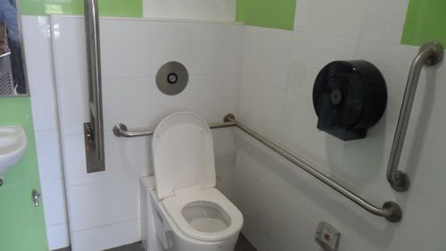 4-Star Toilet - Kovan MRT (NE13)