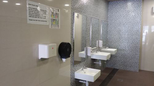 4-Star Toilet - Buangkok MRT Station (NE15)
