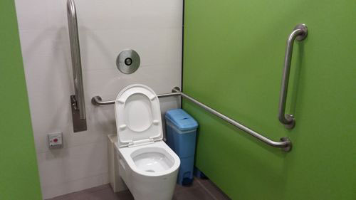 4-Star Toilet - Buangkok MRT Station (NE15)