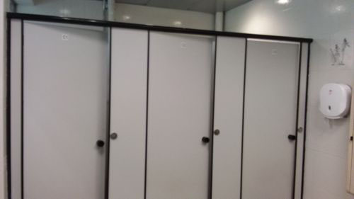 4-Star Toilet - Yio Chu Kang MRT Station (NS15)