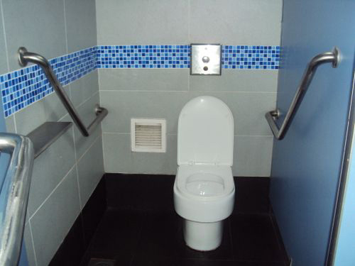 4-Star Toilet - Newton MRT Station 