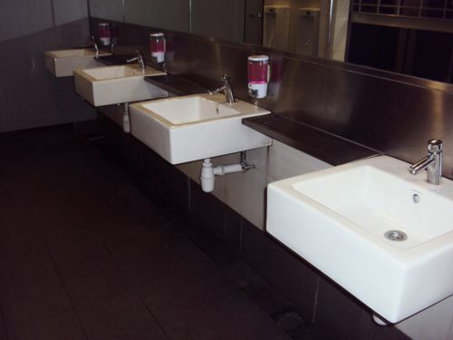 4-Star Toilet - Orchard MRT Station 
