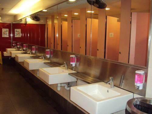 4-Star Toilet - Orchard MRT Station 