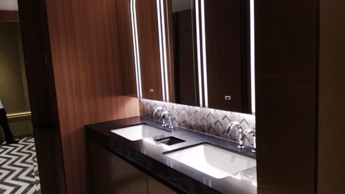 4-Star Toilet - Palais Renaissance Shopping Centre