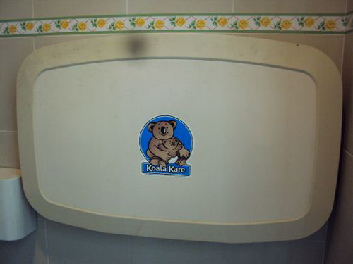 4-Star Toilet - Tampines MRT 