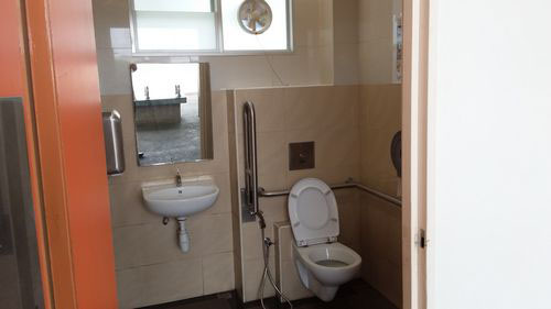 3-Star Toilet - Upper East Coast Bus Terminal