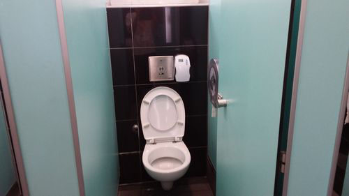 3-Star Toilet - Upper East Coast Bus Terminal