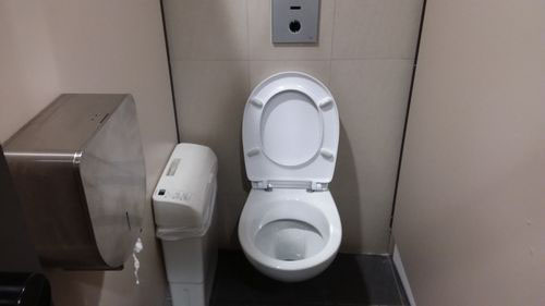 4-Star Toilet - Woodlands North MRT Station TEL3