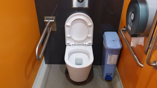 4-Star Toilet - Yio Chu Kang Bus Interchange