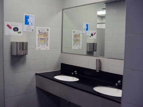 4-Star Toilet - Labrador Park MRT station 
