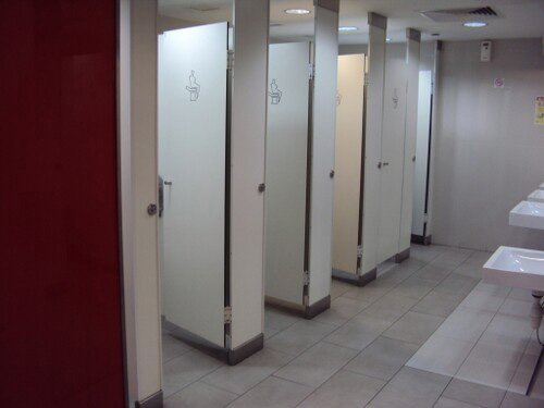 4-Star Toilet - Liang Court 