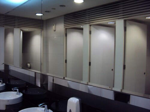 4-Star Toilet - Liang Court 