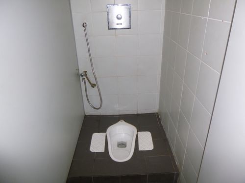4-Star Toilet - Pasir Panjang MRT station 