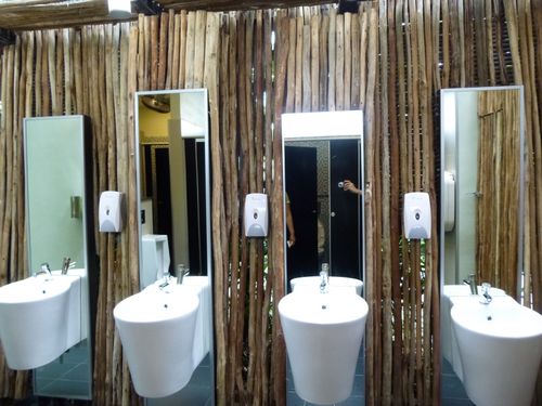 5-Star Toilet - Sentosa Wings of Time 