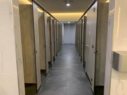 5-Star Toilet - City Square Mall