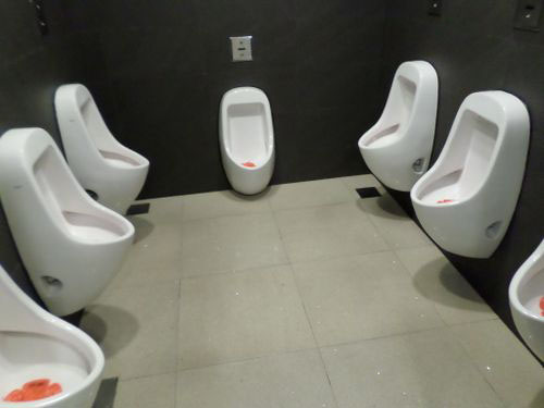 5-Star Toilet - Square 2 Shopping Mall 