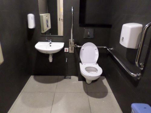 5-Star Toilet - Square 2 Shopping Mall 