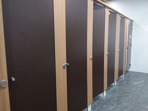 5-Star Toilet - Admiralty MRT Station