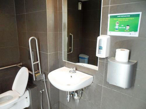 5-Star Toilet - ArBora Cafe