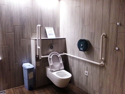 5-Star Toilet - Bukit Canberra Indoor Sports Hall