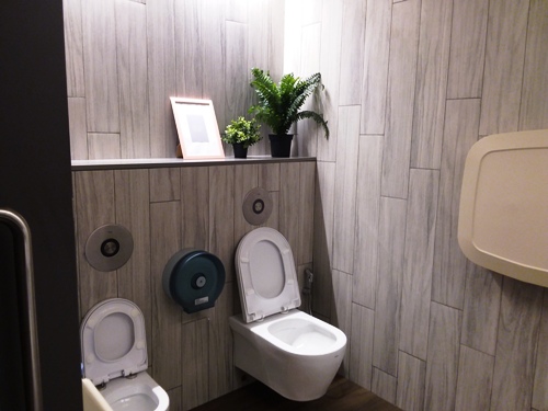 5-Star Toilet - Bukit Canberra Indoor Sports Hall