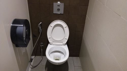 5-Star Toilet - Heartbeat@Bedok