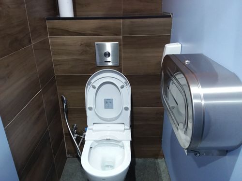 5-Star Toilet - Holland Village Market & Food Centre