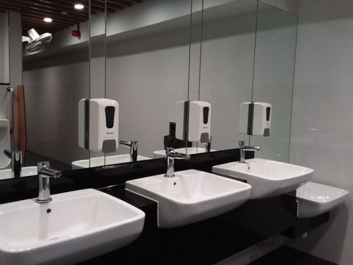 5-Star Toilet - Clementi MRT Station (EW23)