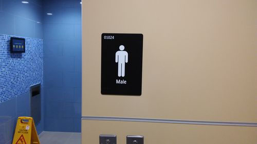 5-Star Toilet - Canberra MRT Station (NS12)