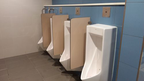 5-Star Toilet - Canberra MRT Station (NS12)