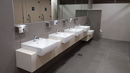 5-Star Toilet - Canberra MRT Station (NS12)