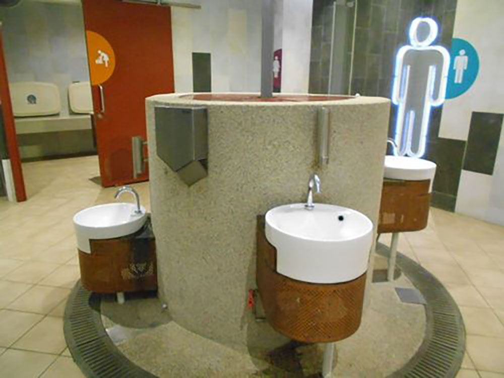5-Star Toilet - Pasir Ris Central Hawker Centre
