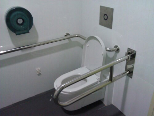 3-Star Toilet - Pioneer Mall 