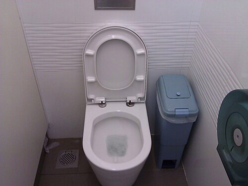 3-Star Toilet - Pioneer Mall 