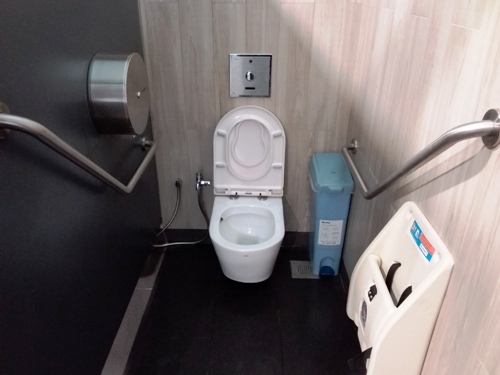 5-Star Toilet - Senja Hawker Centre