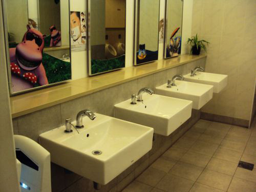 5-Star Toilet - Tampines One 